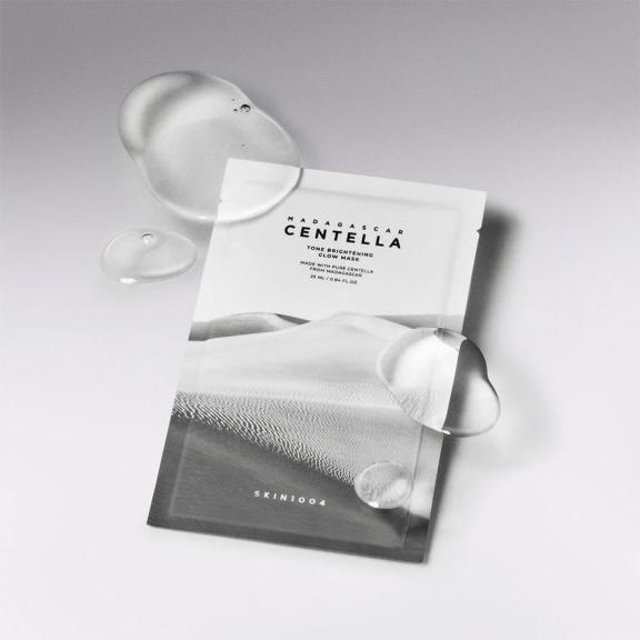skin1004-madagascar-centella-tone-brightening-glow-mask-25ml-4-min.jpg
